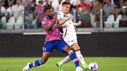 尤文图斯激战萨勒尼塔纳 都灵之夜上演惊心动魄对决