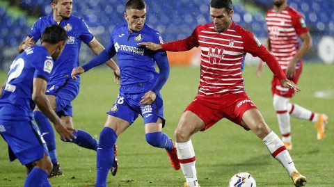 西甲联赛焦点战：赫塔菲主场激战格拉纳达，客队点球制胜带走三分