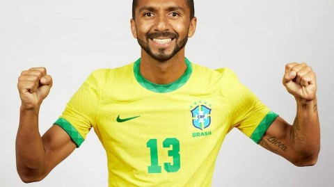 桑巴军团踏沙而来 巴西队莫斯科写真志在巅峰