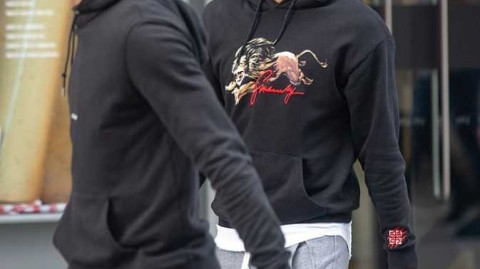 曼联双星的购物日：在批评声中，一次简单的放松之旅