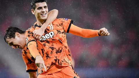 欧冠小组赛：莫拉塔双响炮 C罗献助攻 尤文图斯客场四比一轻取费伦茨城