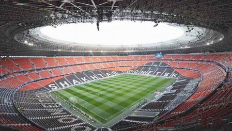 德国杯半决赛：孔帕尼率三冠班霸杀入决赛！凯恩里程碑+迪亚斯压哨，拜仁2-0征服拜耳竞技场