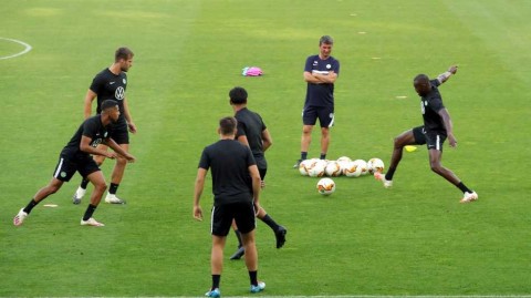 狼堡的盛夏远征：欧联杯重启前的基辅备战影像