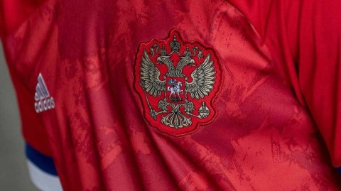 欧陆烽火战袍评鉴：传统与现代交织的绿茵美学