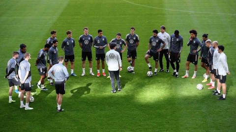 德意志战车启程：勒夫时代最后征途，青年军剑指北马其顿