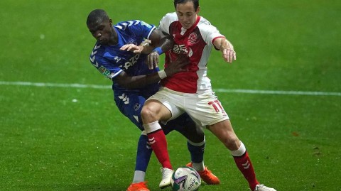 英联杯激战：埃弗顿客场五球大胜弗利特伍德，巴西双星闪耀