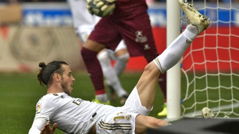 群星闪耀时：伯纳乌的战术交响与荣耀时刻