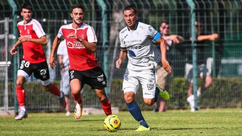 兰斯主场三球完胜勒阿弗尔，季前友谊赛彰显火热状态