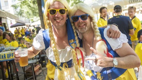 塞维利亚的激情脉搏：欧洲杯西班牙vs瑞典之战中的球迷众生相