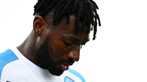 意甲赛场冷门迭爆 蒙扎主场力斩冠军那不勒斯