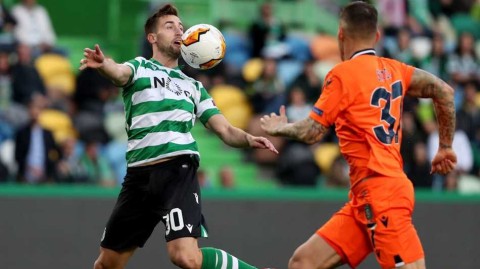 欧联杯里斯本之夜：比埃托与科茨双星闪耀，葡萄牙体育主场击退伊斯坦布尔