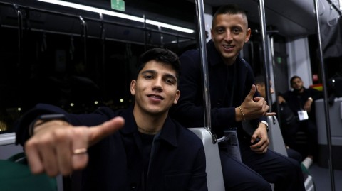 绿茵雄鹰飞抵海湾 墨西哥队世界杯征程在多哈启航