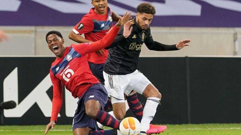 欧联杯激战：里尔主场憾负阿贾克斯，最后时刻风云突变