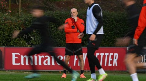 红黑军团蓄势待发 皮奥利运筹帷幄迎意甲关键战