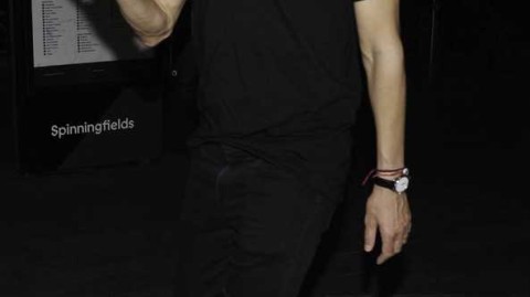 曼城英超夺冠狂欢夜瓜迪奥拉与弟子同庆曼彻斯特尽染梦幻蓝