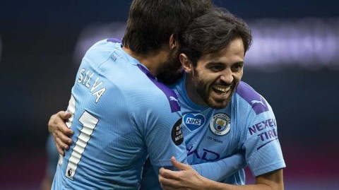 大师传控完美谢幕 蓝月军团主场奏凯