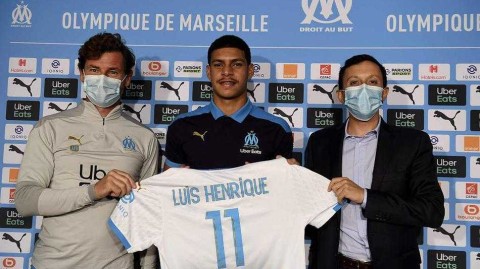 桑巴少年的欧陆梦启航：路易斯-恩里克加盟马赛的难忘瞬间