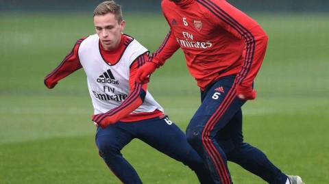 科尔尼基地的备战乐章：枪手众将静候圣徒挑战