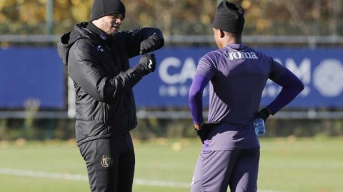 孔帕尼亲临指导 安德莱赫特严阵以待备战新挑战