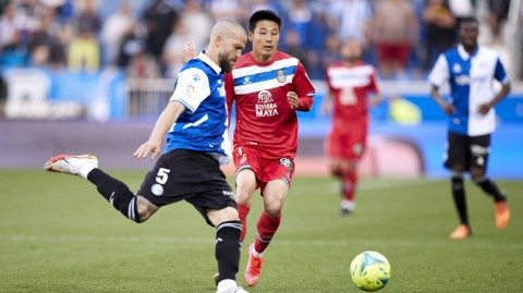 西甲保级战烽火再燃 十人西班牙人客场惜败阿拉维斯