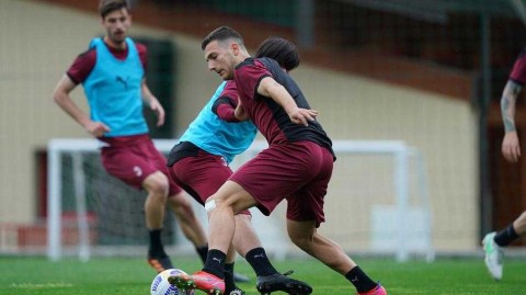 米兰内洛的决战前夜：红黑军团枕戈待旦