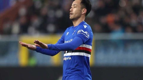 日本老将吉田麻也签约沙尔克零四开启德甲新征程