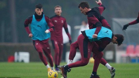 寒冬下的红黑雄心，米兰内洛的备战旋律