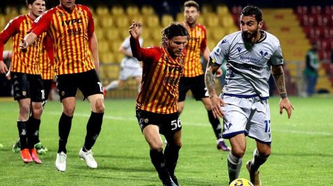 因扎吉的球队九轮不胜噩梦继续，贝内文托主场三球完败维罗纳