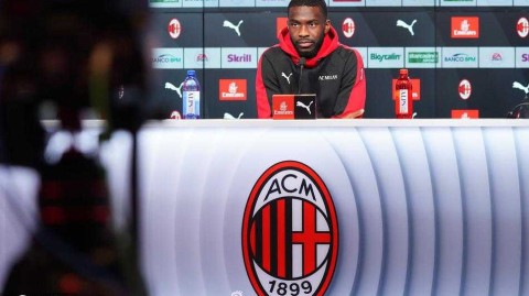 红黑新盾谈偶像邀约与争冠雄心