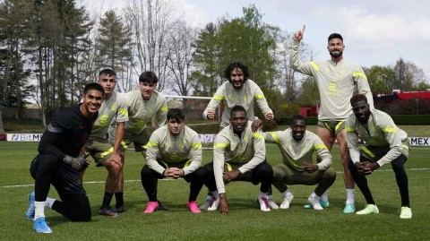 红黑军团决战前夜的训练图鉴