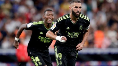 皇马客场力克西班牙人迎西甲三连胜 本泽马补时双响定胜局