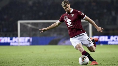 皮亚特克点射难救主，十人米兰客场遭都灵逆转苦吞连败