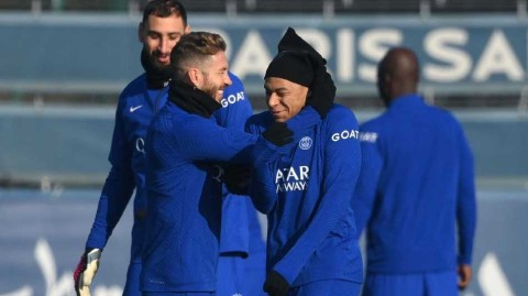 欧冠决战前夜大巴黎众星凝神蓄势待发