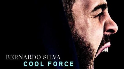 曼城核心贝尔纳多·席尔瓦魅力绽放 荣登时尚杂志封面