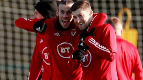 威尔士红龙背水一战：加迪夫静候匈牙利，贝尔与拉姆塞合体瞄准欧洲杯