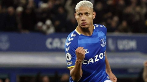 绿茵战将折翼与重生：理查利森的伤病时刻