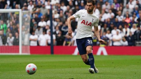 热刺后防基石续写白百合忠诚篇章