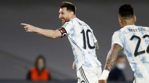 潘帕斯雄鹰激情绽放 梅西引领阿根廷三球横扫乌拉圭