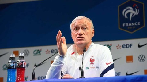 德尚铸造高卢雄鸡新血熔炉六十五名球员首秀谱写法国队史新篇