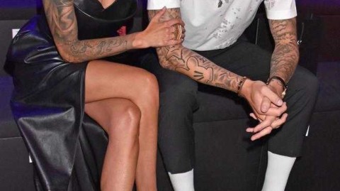 卡里乌斯与女友闪耀柏林时装周，足球硬汉的时尚蜕变