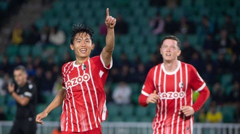 弗赖堡客场横扫南特创历史 郑优营闪耀欧联杯