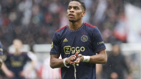 荷兰铁闸加盟枪手廷贝尔签约瞬间全记录