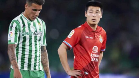 武磊的留洋征程：不懈奔跑中的亮点与待琢之玉