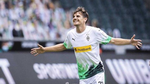 普鲁士公园的欧冠欢呼：门兴收官战力克柏林赫塔