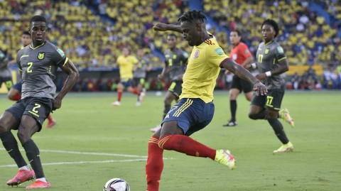 巴兰基亚的闷平与心跳：哥伦比亚憾平厄瓜多尔，米纳读秒绝杀被VAR否决