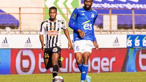 梅纳乌球场的沉闷平局：斯特拉斯堡与昂热互交白卷