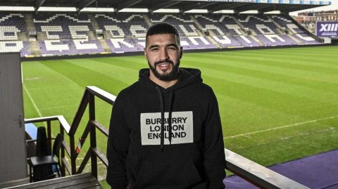 昔日天才边锋巴卡利加盟比尔肖特 亮相球队主场