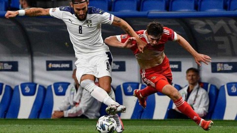 空场下的进球盛宴：俄罗斯战车三球碾碎“巴尔干雄鹰”