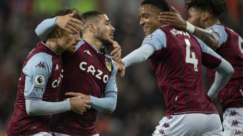 维拉公园的逆转之夜：孔萨双响炮，杰拉德力克恩师罗杰斯