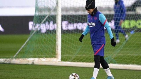 科尔多瓦的阳光与渴望：巴塞罗那备战西班牙超级杯半决赛